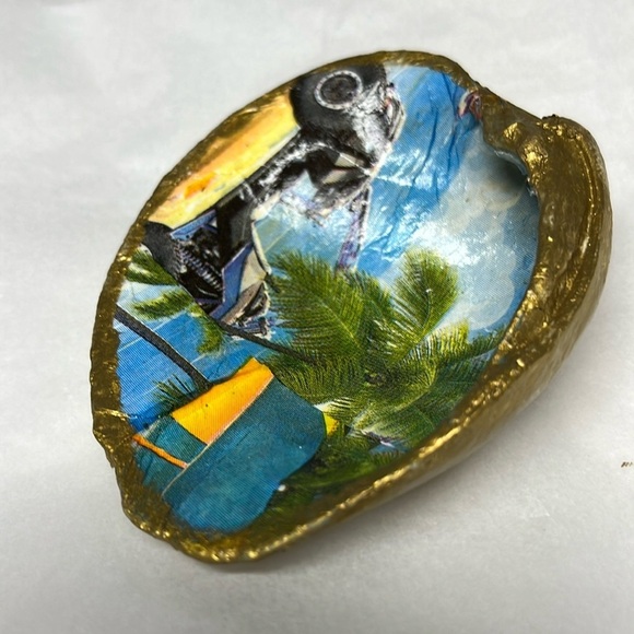 Handmade Decoupage Shell Trinket Dish - Picture 3 of 7